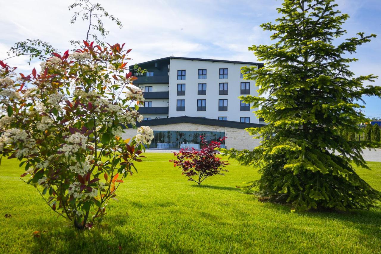 Hotel Anasteja ホレズ エクステリア 写真