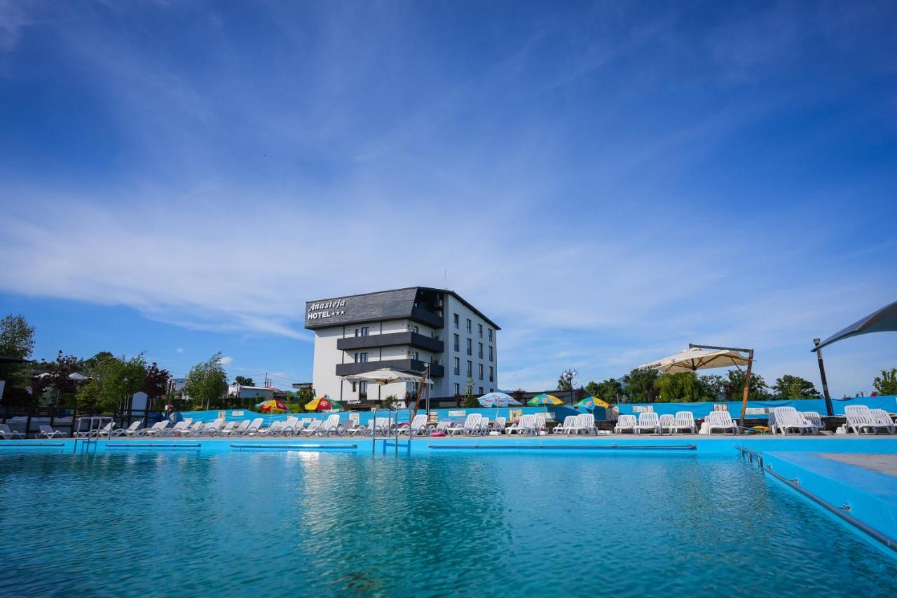 Hotel Anasteja ホレズ エクステリア 写真