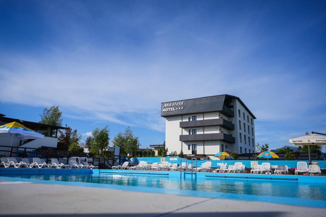 Hotel Anasteja ホレズ エクステリア 写真