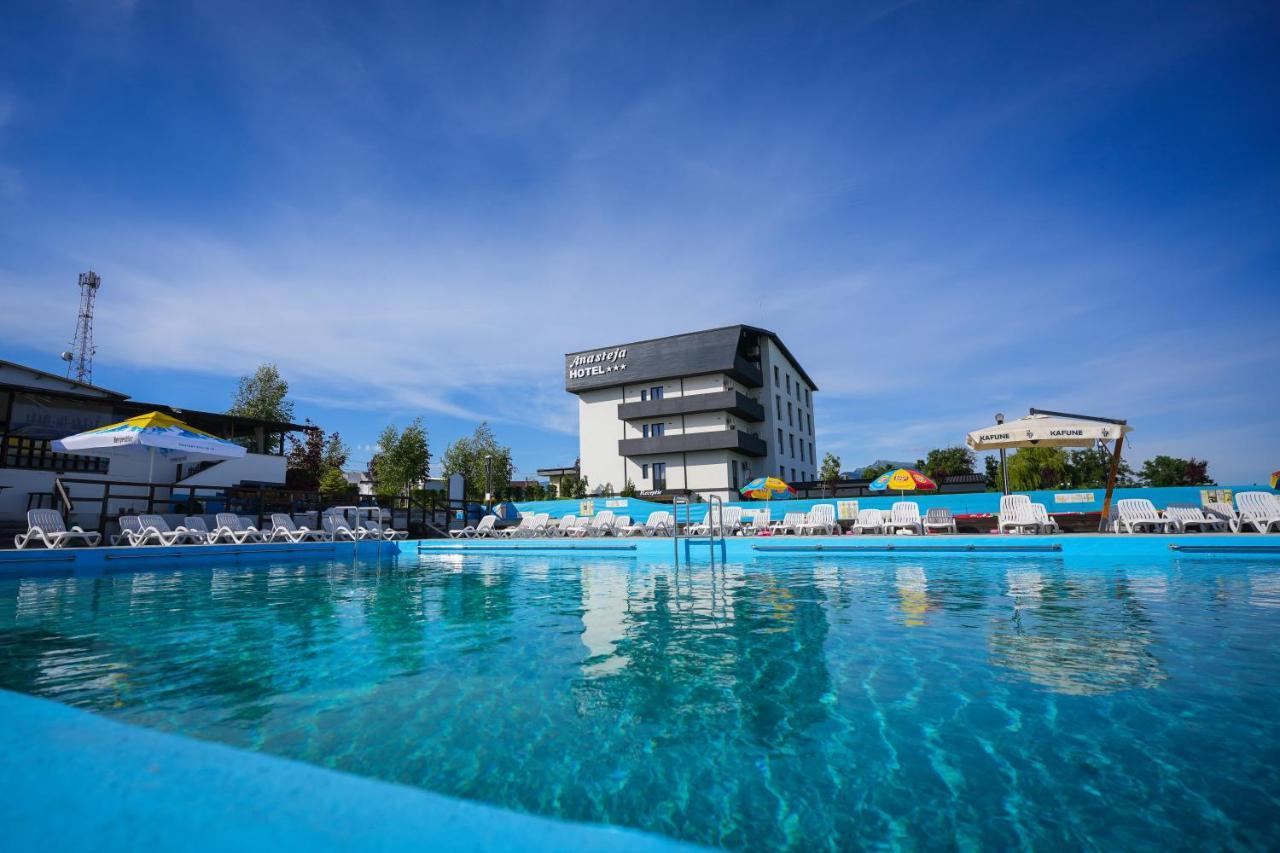 Hotel Anasteja ホレズ エクステリア 写真