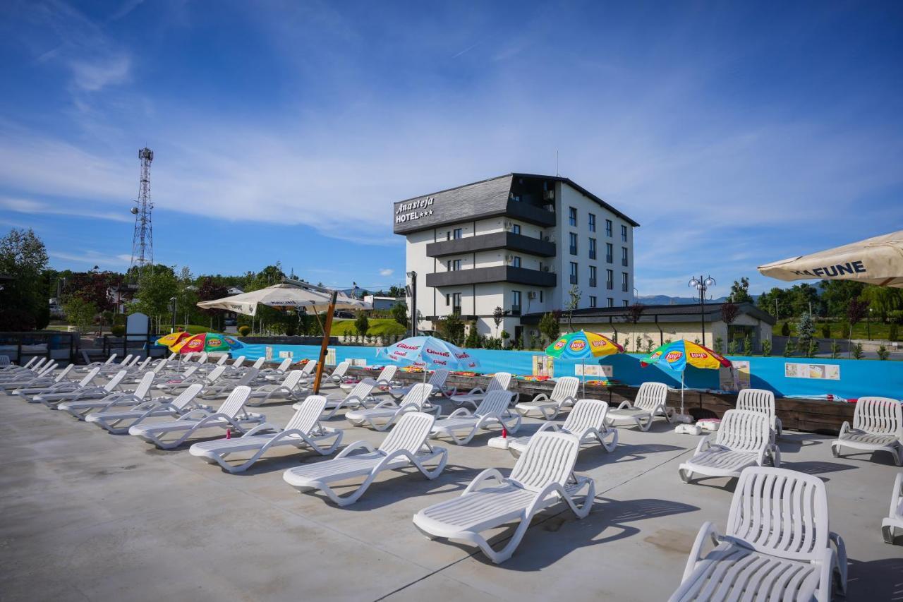 Hotel Anasteja ホレズ エクステリア 写真