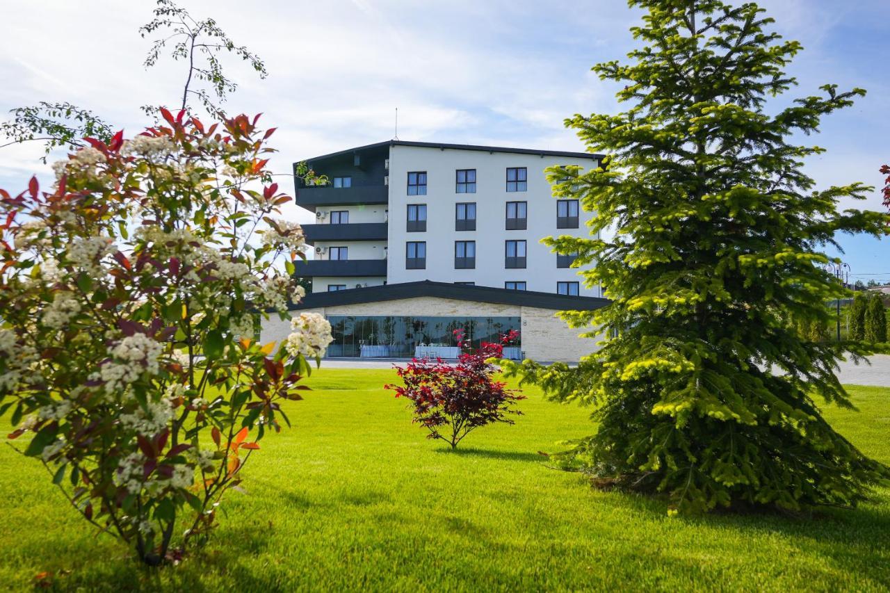 Hotel Anasteja ホレズ エクステリア 写真