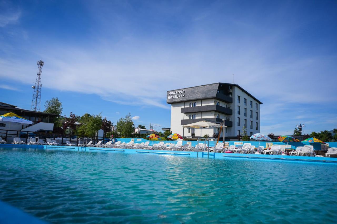 Hotel Anasteja ホレズ エクステリア 写真